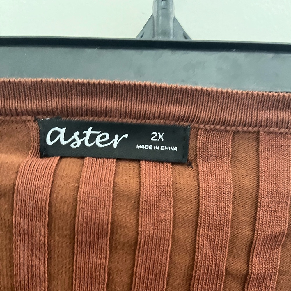 Pin type cardigan